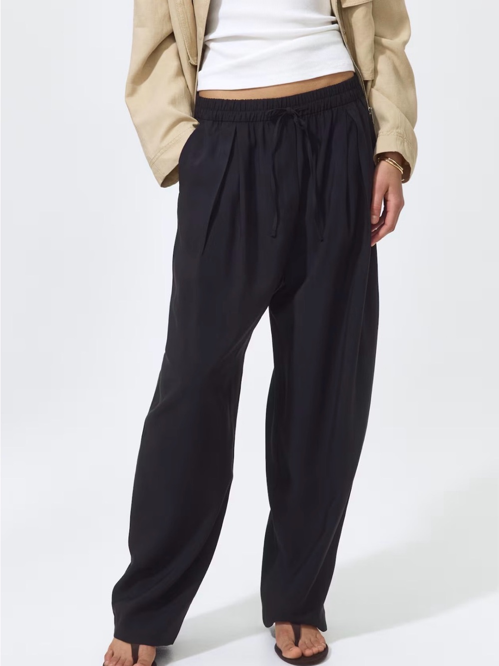 H&M Black Loose Fitting Black Trousers
